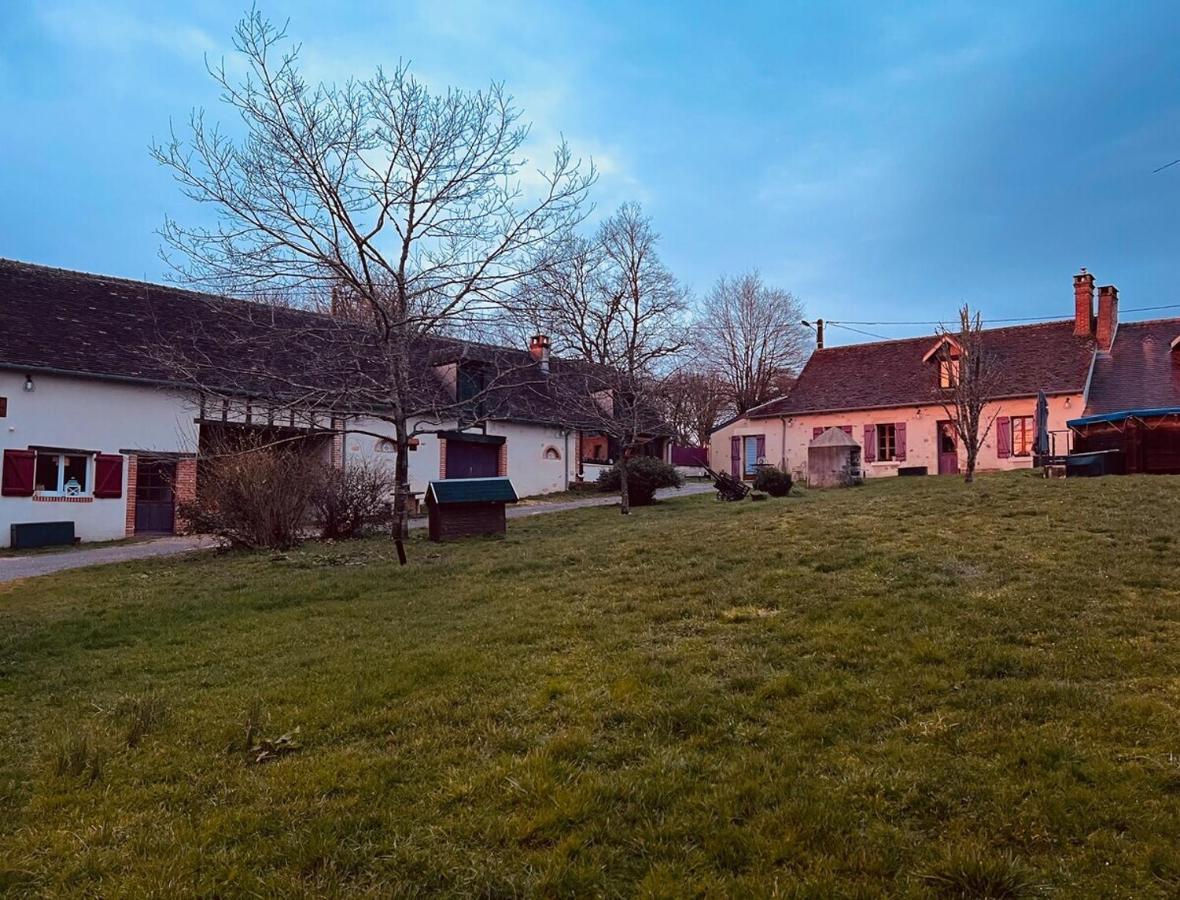 Une Pause S'Impose ;) Mery-sur-Cher Exterior foto