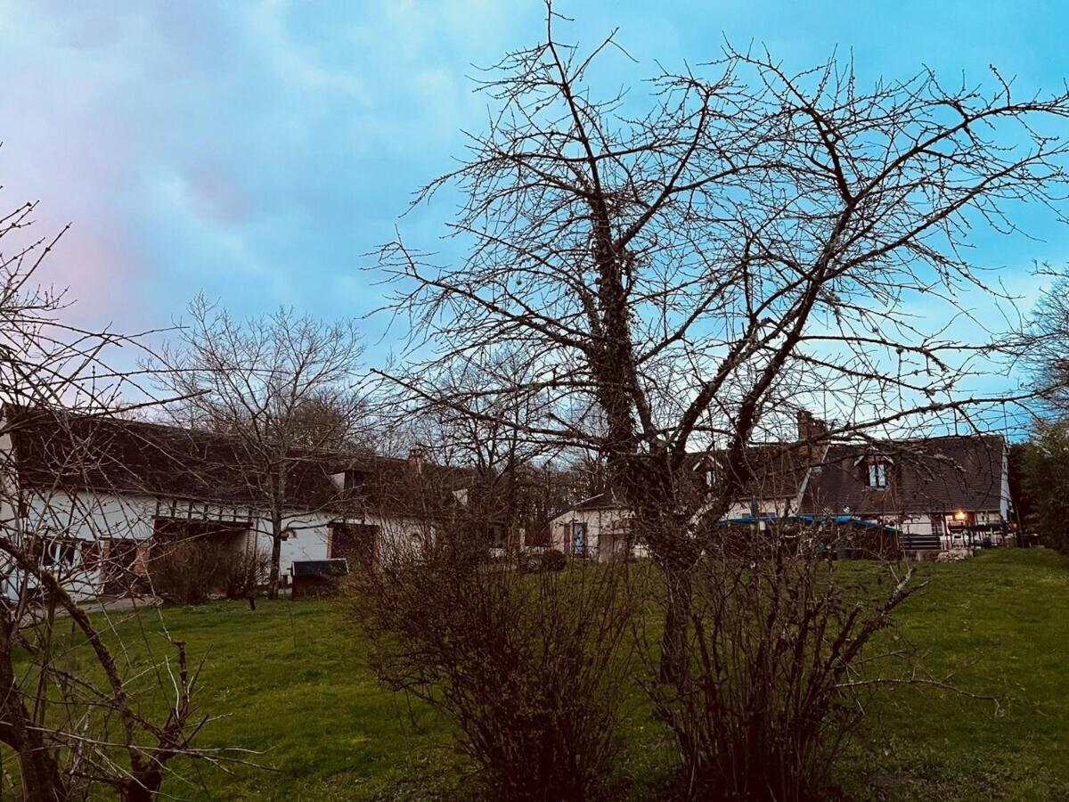 Une Pause S'Impose ;) Mery-sur-Cher Exterior foto